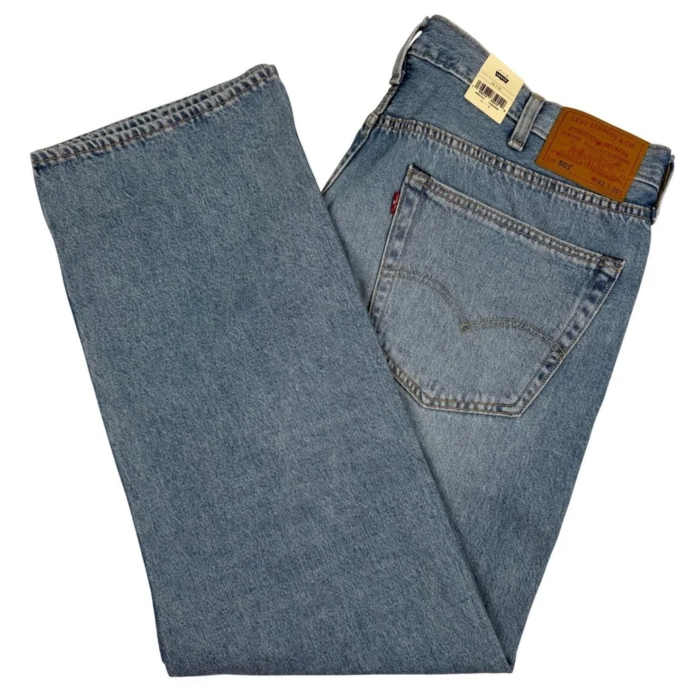 Levi's 501 Original Fit Jeans W42 L30 Button Fly Light Wash Denim Mens New